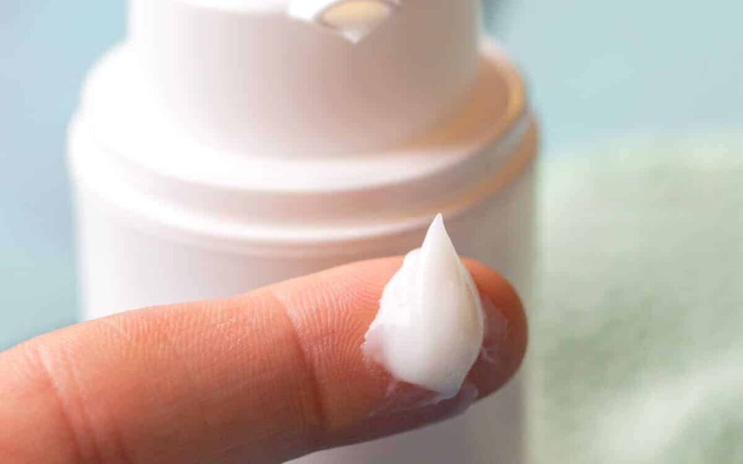 Best Moisturizer to Use With Retinoids
