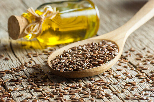 What Is Linseed Oil Used For in Oil Painting