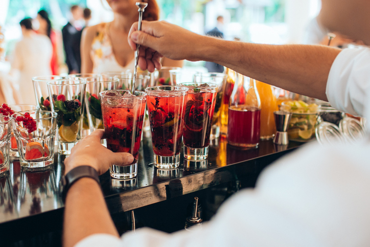 How to Choose the Type of Liquor For Wedding Reception